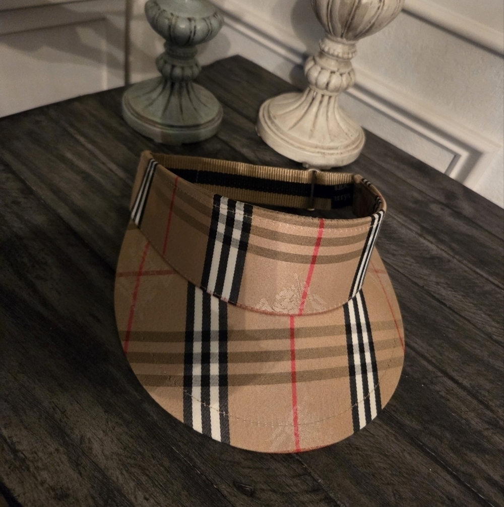 BURBERRYS NOVA CHECK VISOR